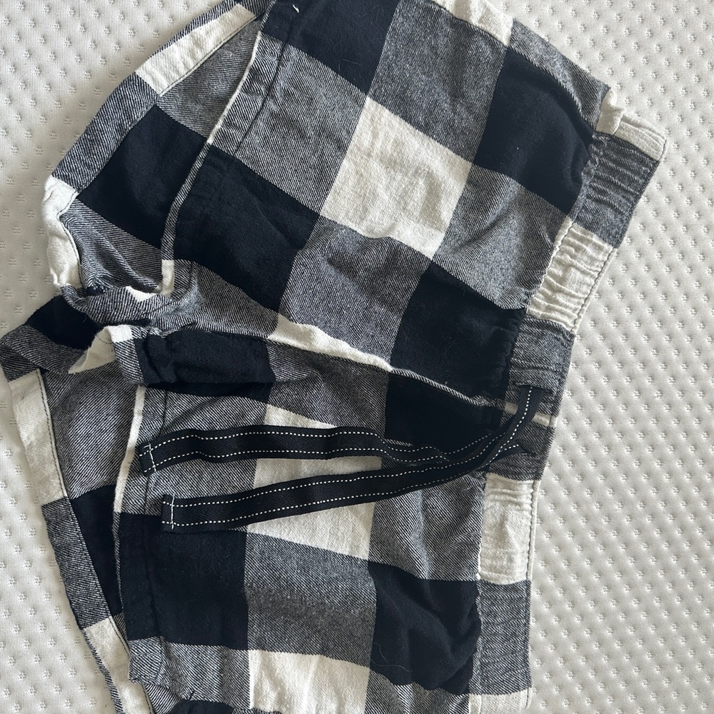 Old Navy Black and White Checkered Shorts